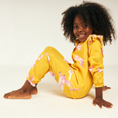 Pijama para Niña manga larga con pantalón en algodón 100%, para mayor suavidad y comodidad. 